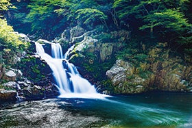 三段峡散策と龍頭峡セラピー体験1